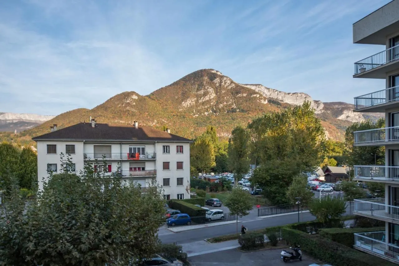La Plage dAlbigny - T2 classé 3 étoiles 100 m du lac parking Annecy 0*,  France
